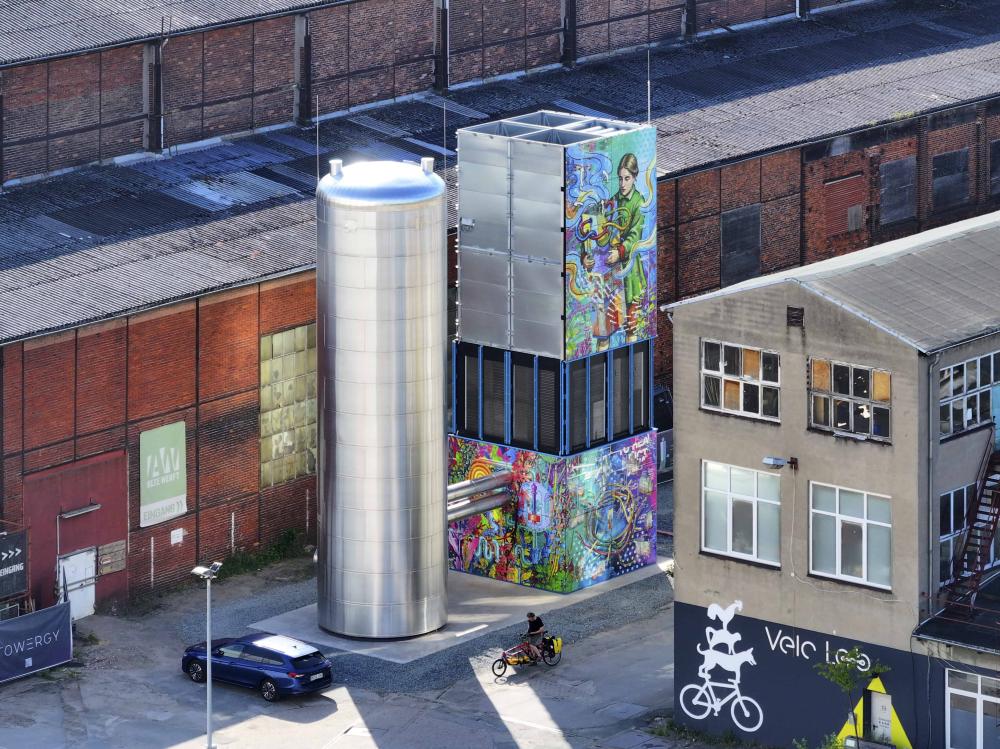Erster Klimaturm von Towergy geht in Bremen in Betrieb